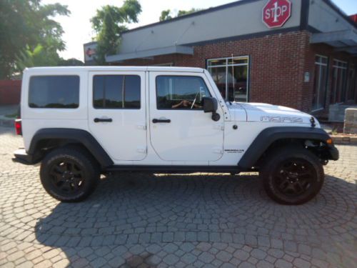 2013 jeep wrangler unlimited sahara ( moab ) sport utility 4-door 3.6l