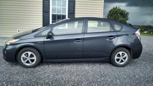 Practically brand new 2013 toyota prius two - 9,800 miles