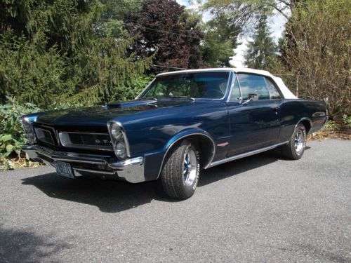 Beautiful 1965 pontiac gto convertible; w/ 400 c.i. w/ 350 turbo. auto (tribute)