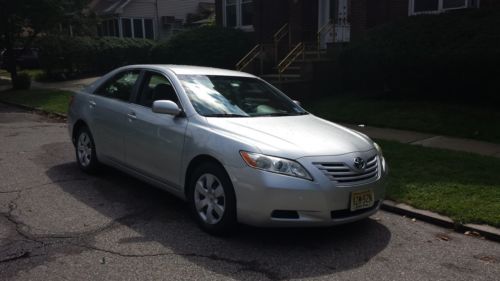 2007 toyota camry / v6. sedan 4-door 3.5l