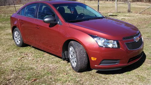 2012 chevrolet cruze ls sedan 4-door 1.8l