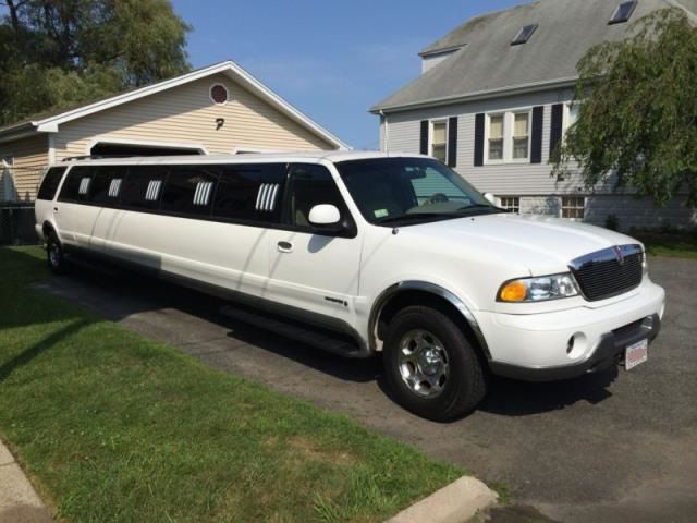 Lincoln navigator base sport utility 4-door