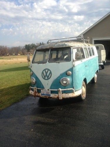 1965 standard split window volkswagen bus