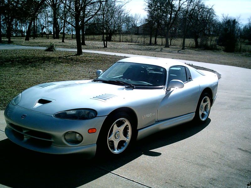 1998 dodge viper gts