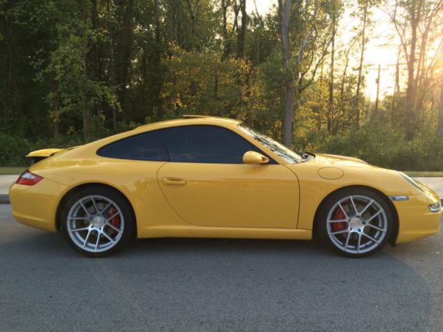 Porsche: 911 carrera s