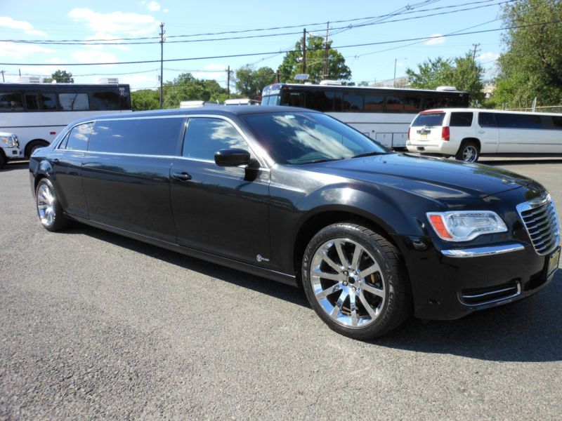 2014 chrysler 300 series limousine