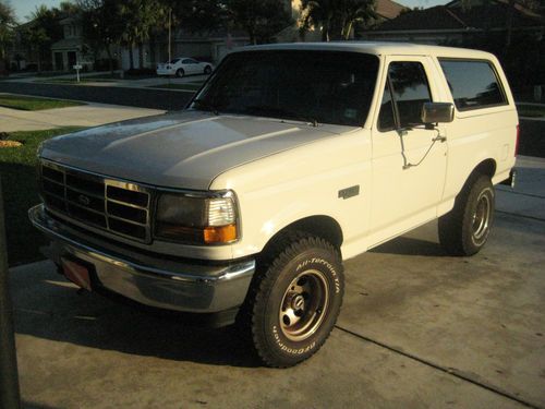 1996 ford bronco xl sport utility 2-door 5.8l