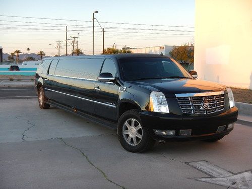 2007 yukon xl / escalade limousine 18 pass 150" az limo 1 owner