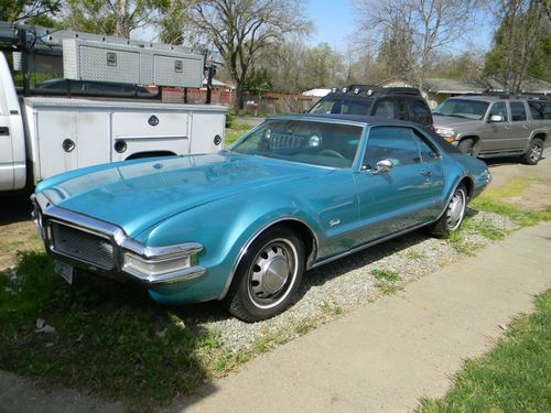 1968 oldsmobile "toronado 2 dr.h.t turquoise" nice condition