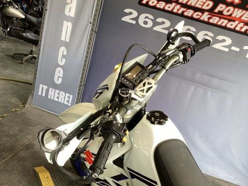 2017 suzuki dr-z400sm