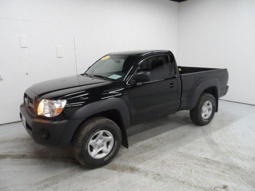 We finance! 4wd 4x4 2.7l 4 cyl regular cab clean carfax one owner