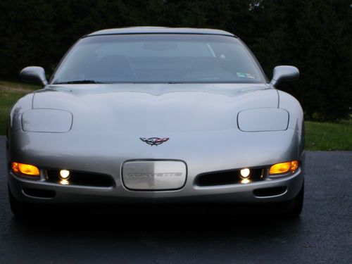 2004 chevy corvette coupe glass top 6-speed 12 disc original owner