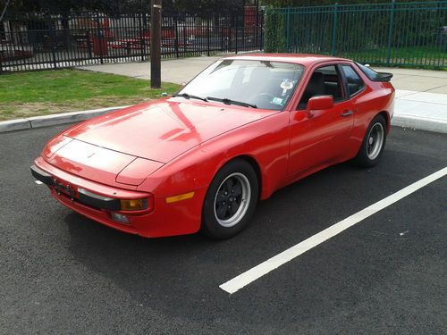 1985.5 porsche 944