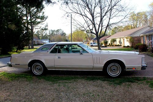 1979 lincoln mark v cartier edition, original condition, sunroof,  68,000 miles