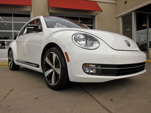 2013 volkswagen beetle turbo, fender audio system, automatic, moonroof, more!