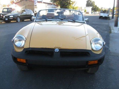 1976 mg mgb 4 speed manual 2-door convertible