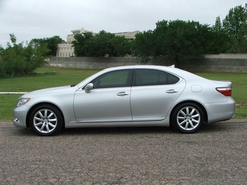 07 ls460 silver/black leatther 98k nav levinson immaculte