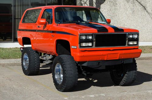 Amazing 1990 k5 chevy blaser - w/lift kit and 39,5" wheels