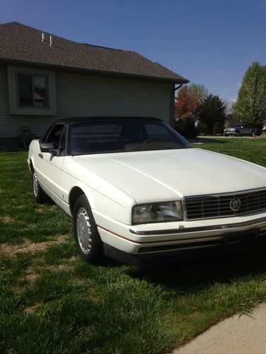 1988 Cadillac Allante Base Convertible 2-Door 4.1L, image 2