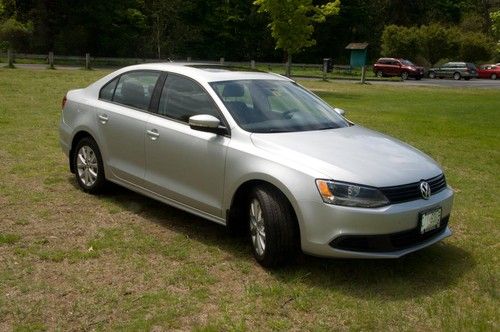 2012 volkswagen jetta 2.5 se w/ convenience &amp; sunroof - low miles