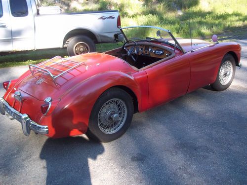 Excellent classic mga roadster