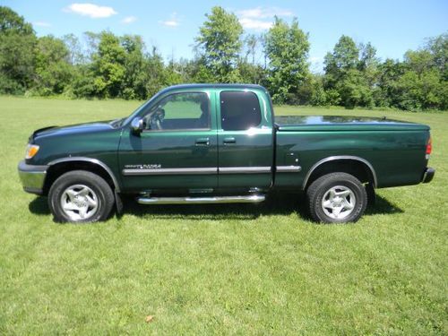 2000 toyota tundra access cab 4x4 sr5 v8  great running truck