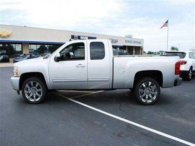 LOW RESERVE 2011 CALLAWAY SILVERADO 2WD SUPERCHARGED BRAND NEW MUST GO!!, image 2