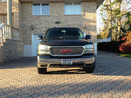 2004 gmc yukon slt 5.3l fully loaded 1 owner must see !!!!