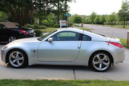 2008 nissan 350z grand touring coupe 2-door 3.5l 6 speed