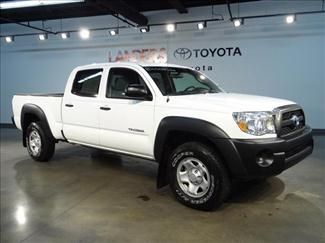 2011 white tacoma base! 4 wheel drive!!!