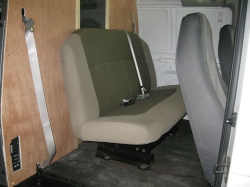 2005 Ford E-350 Super Duty Base Standard Cargo Van 2-Door 6.0L, image 2