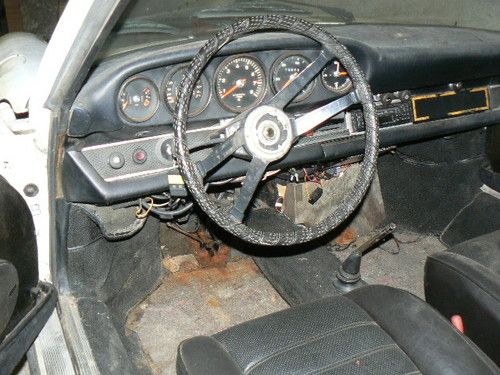 1971 Porsche 911E targa Matching Numbers, Burgundy, image 9
