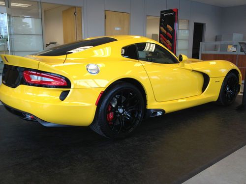 2013 Dodge Viper SRT GTS Coupe Race Yellow, US $130,990.00, image 2