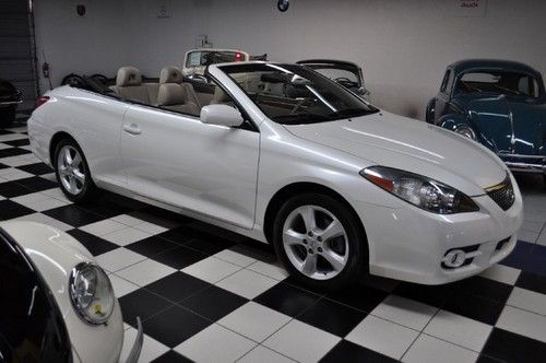 Low mileage florida car - pearl white - leather heated seats - sle edition !