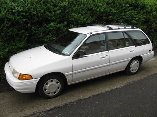 1996 ford escort lx station wagon 4-door 1.9l