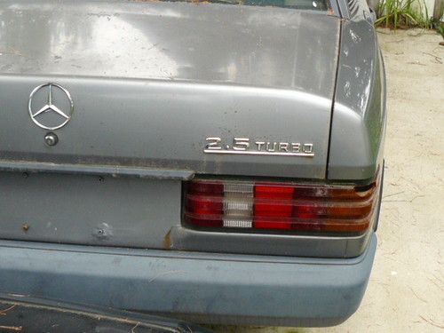 MERCEDES BENZ 2.5 TURBO DIESEL RARE CAR 190D NO RESERVE, image 13