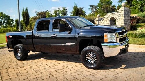 Lifted chevrolet silverado 2500 crew lt 4wd comparable submodel gmc sierra ton