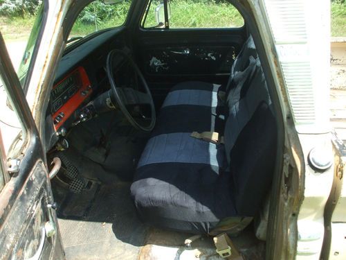 Authentic 1965 Chevrolet C10 Custom Cab 6cyl 4spd White over Tan, image 6