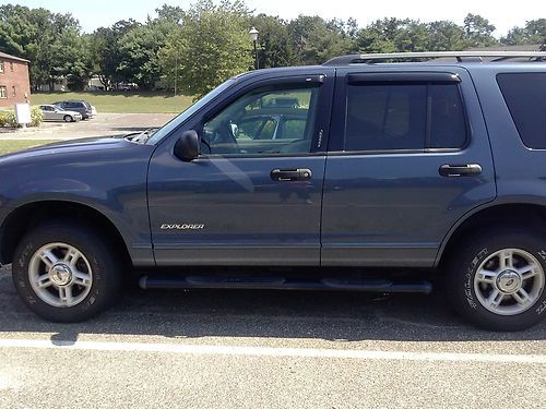 2004 ford explorer xlt sport utility 4-door 4.0l