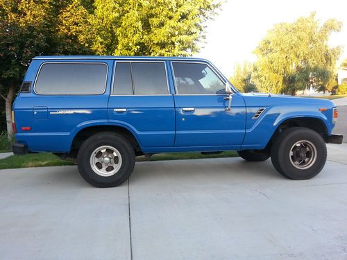 Toyota landcruiser fj60 1984