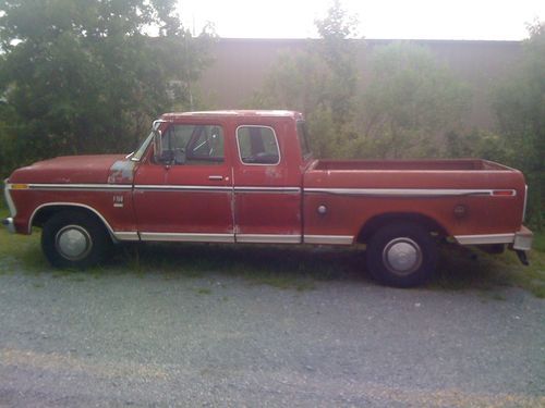 Classic 1976 ford f-150 super cab