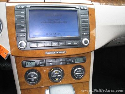 NO RESERVE! CLEAN CARFAX! NAVIGATION! BLUETOOTH! LEATHER! SUNROOF! TIPTRONIC! VW, image 51