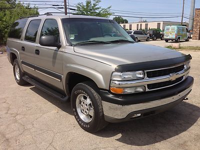 2002 chevorlet suburban 4wd   one owner   third row seats