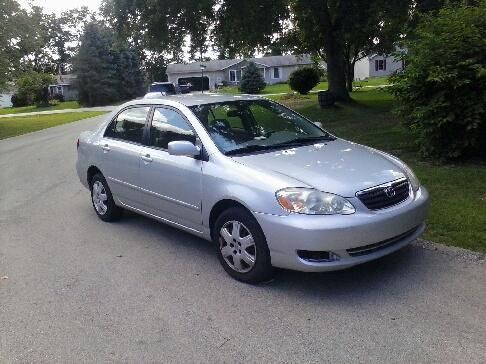 2005 toyota corolla le sedan 4-door 1.8l