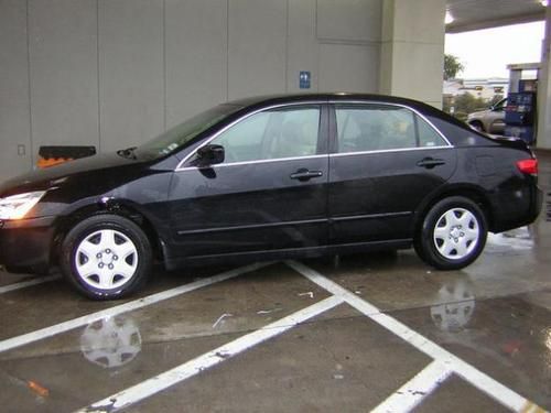 Handicap accessible (hand controls) 2005 honda accord ex sedan 4-door 3.0l