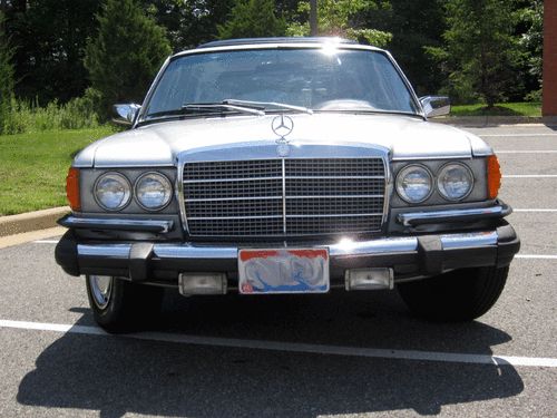 Beautiful Silver 1976 Mercedes-Benz 450 SEL Low Mileage Executive Trim Low Rsrv, image 2