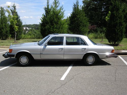 Beautiful Silver 1976 Mercedes-Benz 450 SEL Low Mileage Executive Trim Low Rsrv, image 3