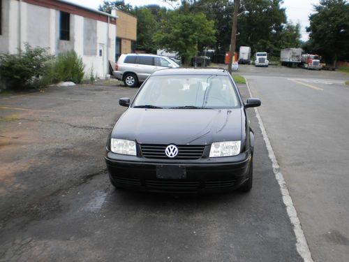 2002 Volkswagen Jetta TDI Sedan 4-Door 1.9L, image 2