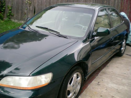 2000 Honda Accord EX Sedan 4-Door 2.3L, image 2