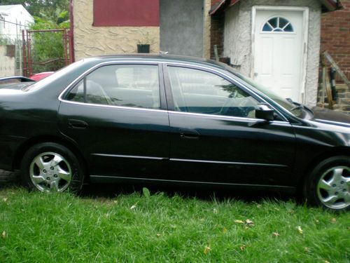 2000 Honda Accord EX Sedan 4-Door 2.3L, image 5